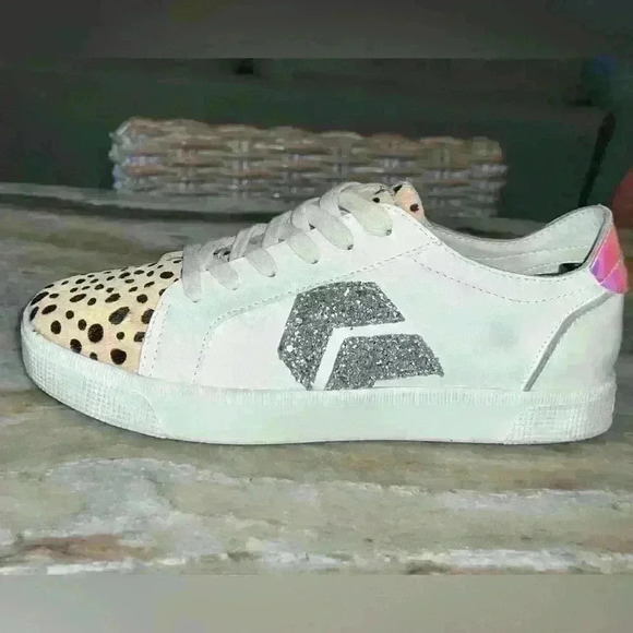 Women’s DOLCE VITA Zeph Mixed-Media Platform Sneakers - 100% Exclusive. Size 7.5 - Picture 9 of 10